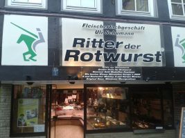 Fleischerfachgeschäft Ritter der Rotwurst Ritter der Weisswurst Großer Preis für Bratwurst Gourmet Gold Medallen Gewinner Die besten Wiener Würstchen Europa's 2005 9 mal Deutscher Meister, 4 mal Europa Meister Original Hann. Mündener Wurstpralinen